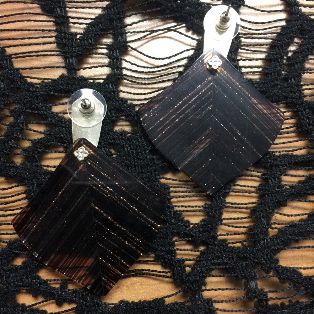 Kendra Scott Earrings